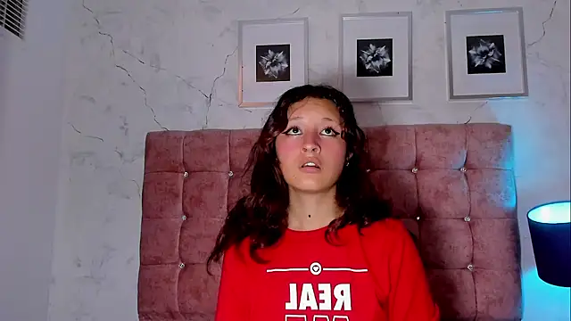 Vale_Rosse_: онлайн-секс-чат