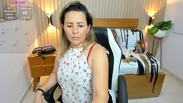 luciana_ballesteros_'s Live XXX Chat