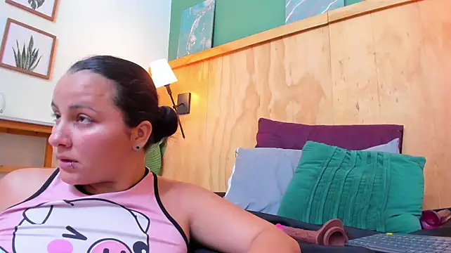 megansumer Adlı Modelin Canlı XXX Sohbeti