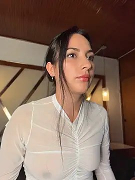 SaraSeduce7 Adlı Modelin Canlı XXX Sohbeti
