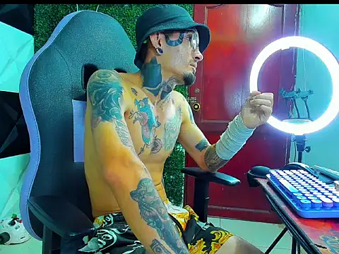 Chat +18 de Boy_tatto77 ao vivo