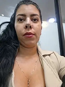Luianna Chat XXX in diretta