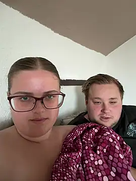 Chat XXX Live CurvyPaar2
