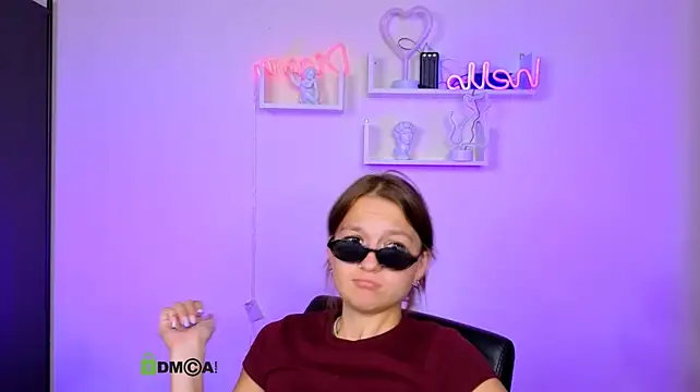 Chat +18 de liana_best ao vivo