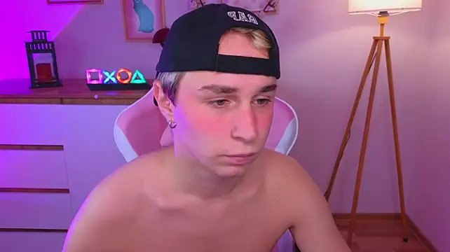 e1v1s live XXX chat