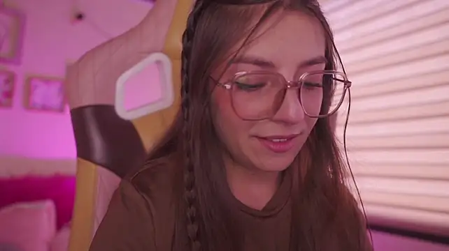 צ'אט XXX בשידור חי של milly_kenner