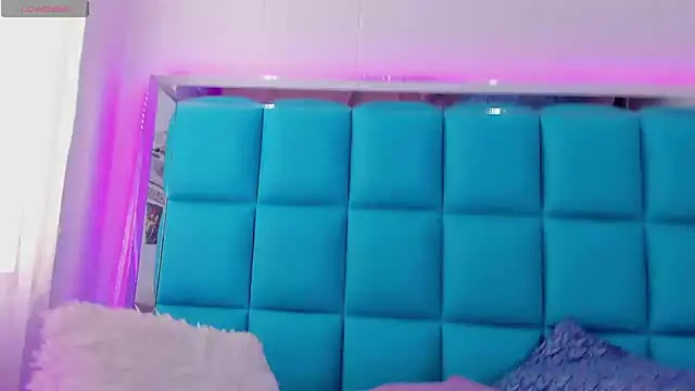 Channel_Mills Live XXX Chat
