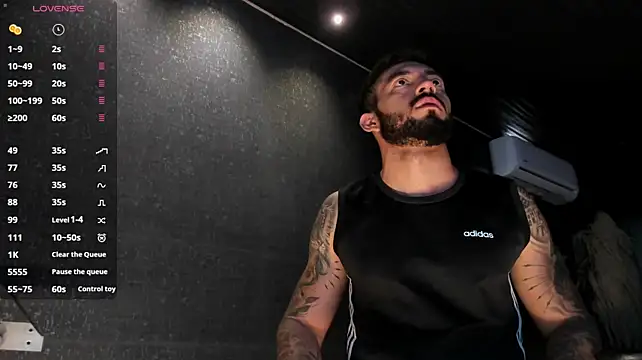 MarkWalker__ élő XXX-chatje