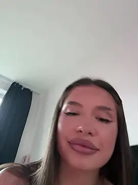 Živý XXX chat BeautyBella_