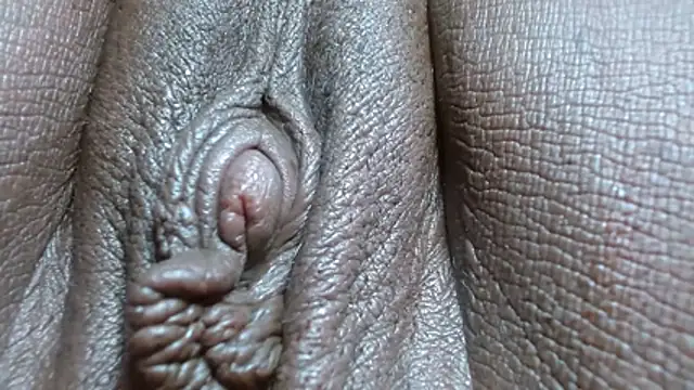 morenahott1's Live XXX Chat