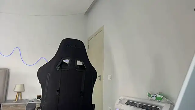 PrincesSsLilu's Live XXX Chat