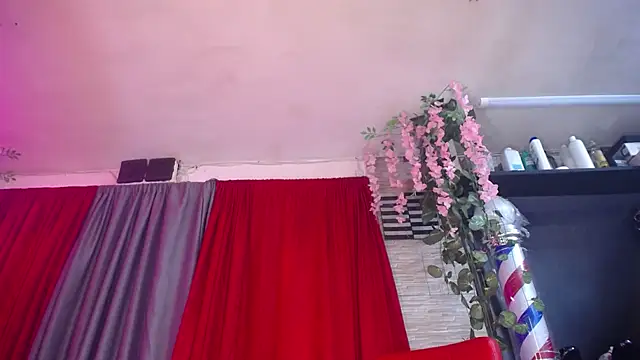 hornytsblonde Adlı Modelin Canlı XXX Sohbeti