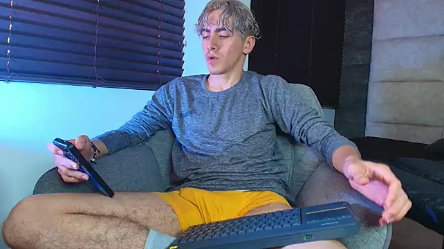دردشة Tyler_Mcrey الجنسية المباشرة