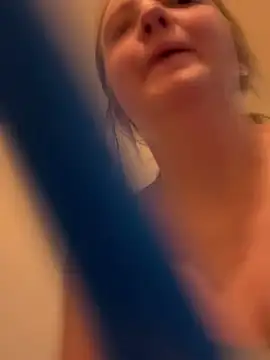 צ'אט XXX בשידור חי של bxddgirl