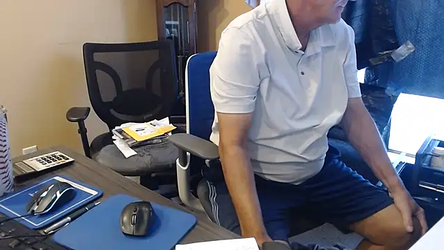 Chat +18 de olderandwiser2 ao vivo