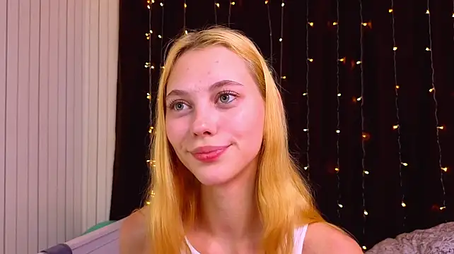 Онлайн чат XXX HarriettKitty