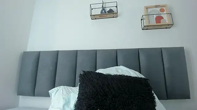 MaraOwen_'s Live XXX Chat