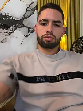 matteosantos Live XXX-Chat