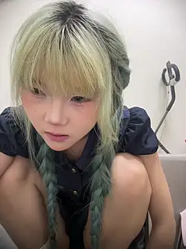 Rocket-Girl's Live XXX Chat