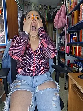 Isa_bella95のライブXXXチャット