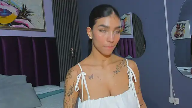 แชท XXX สดของ LauraAristizabal