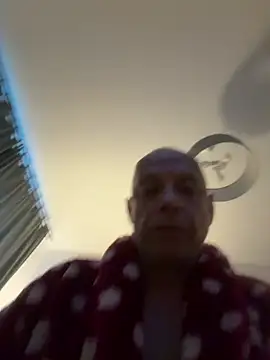 Jaropol Adlı Modelin Canlı XXX Sohbeti