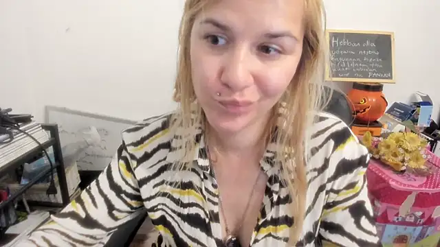 Živý XXX chat new_but_cute