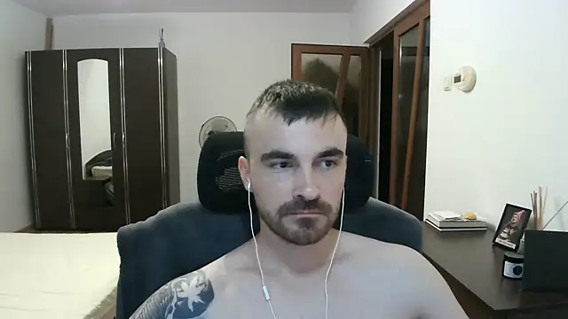 XXX chat uživo modela mu5clemania2