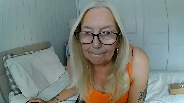 Chanel-56's Live XXX Chat