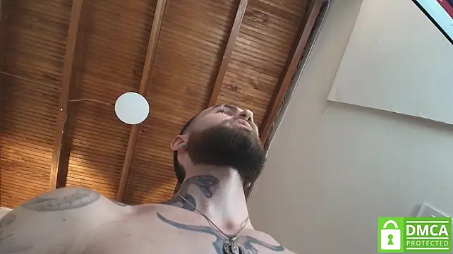 Luke_davis01n Webbikameraesitys