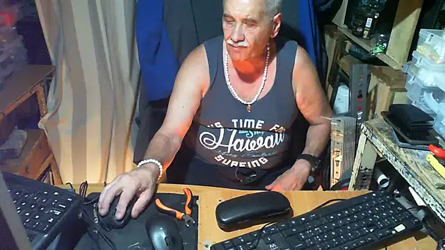 nonnomaturobisex Show in webcam