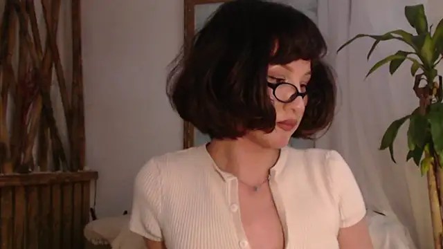 wanderwhitch's Live XXX Chat