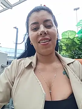 Luianna Webcamshow