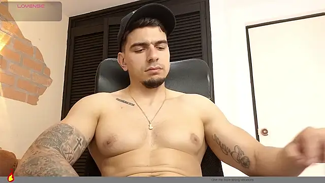 Chatroom XXX en direct de Josh_miller01
