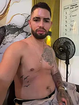 matteosantosのライブXXXチャット