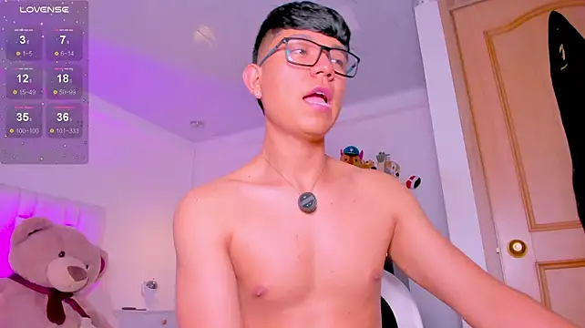 دردشة CodyTwink الجنسية المباشرة