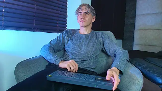 Tyler_Mcrey Live XXX-Chat