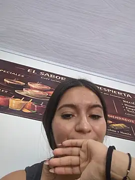 צ'אט XXX בשידור חי של DulceCaroX