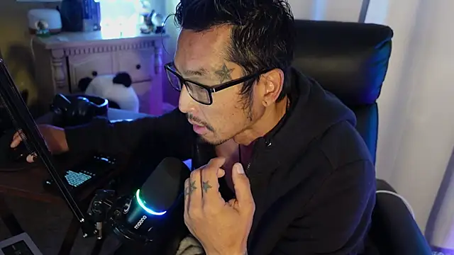 Ghost11_11's Live XXX Chat