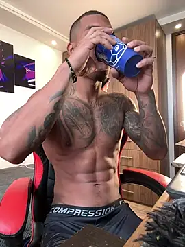 blackboy-strong live XXX chat