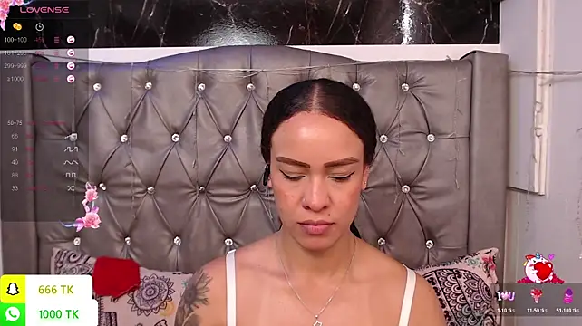 LAILAGUMMY live XXX chat