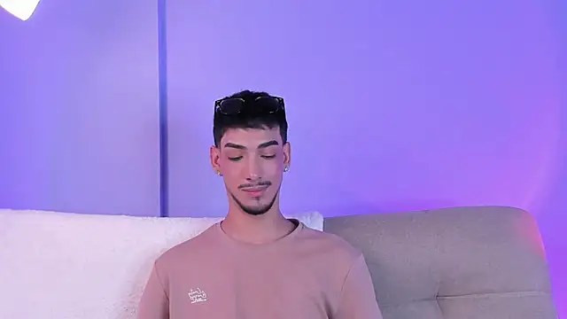 Chat +18 de ApoloXanthos ao vivo