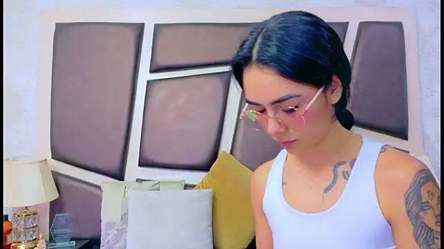NicoleEsposito 现场XXX聊天
