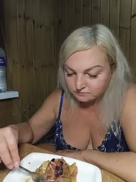 Živý XXX chat White-Chocolatte
