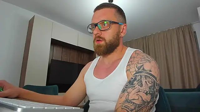 Findom_guy: онлайн-секс-чат
