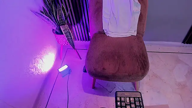 הופעת וובקאם של kai_grand