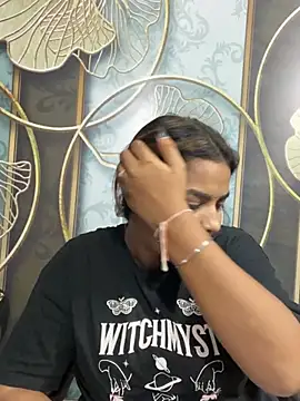 XXX chat uživo modela Aayra_Joshi