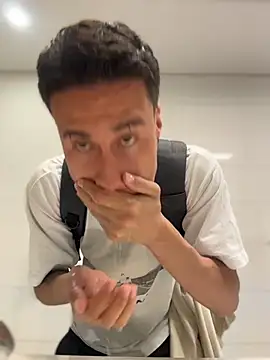 TavoHot_'s Live XXX Chat
