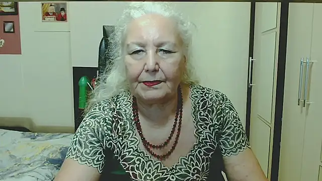 Онлайн чат XXX GrannyAlisa