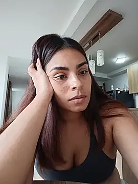 Ivanna2's Live XXX Chat